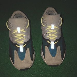 Yeezy Boost 700 Wave Runner